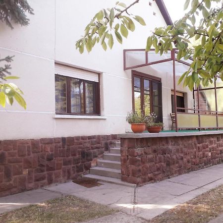 Rozmaring Apartman Zánka Exterior foto