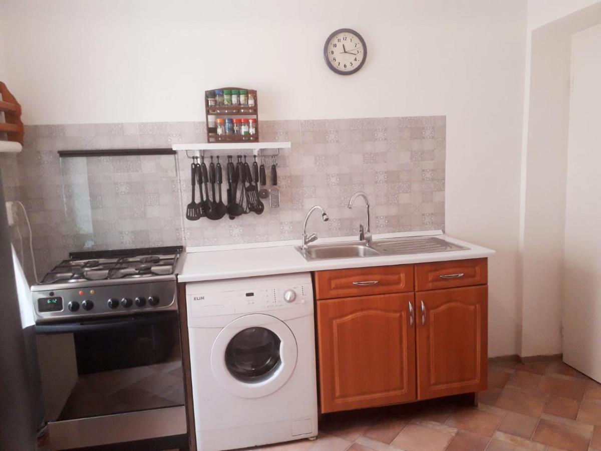 Rozmaring Apartman Zánka Exterior foto