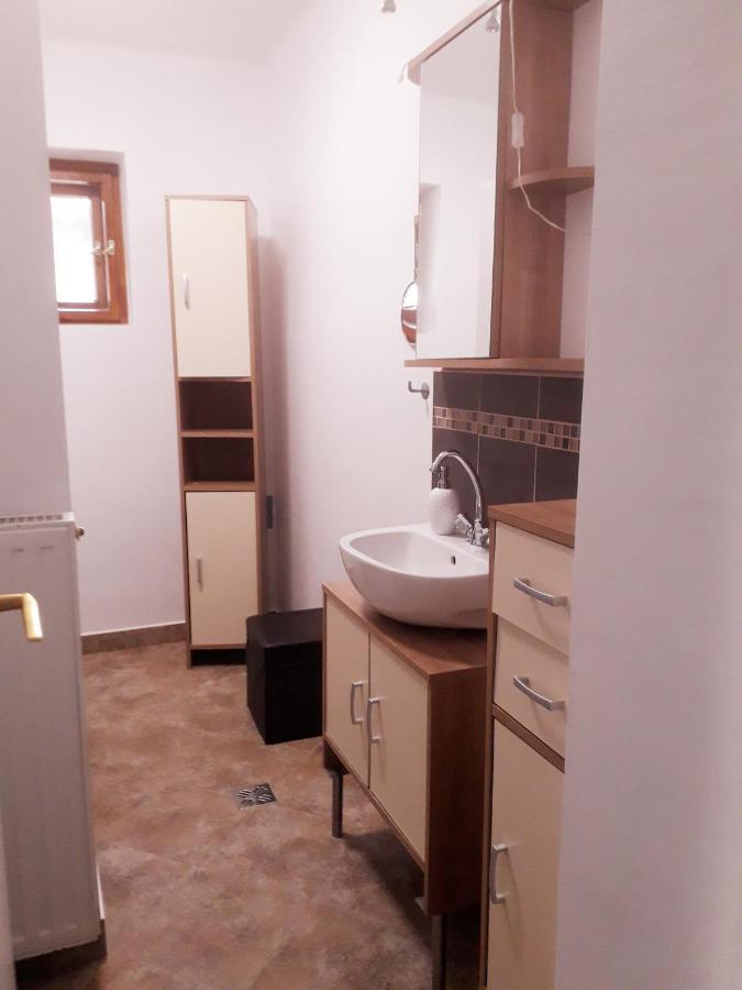 Rozmaring Apartman Zánka Exterior foto